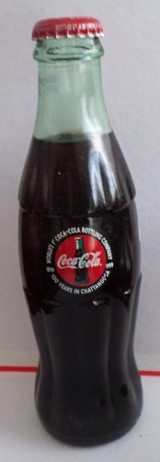 1998-chat € 5,00 100 years in chattanooga worlds 1st bottling co 1999 (rond embleem).jpeg